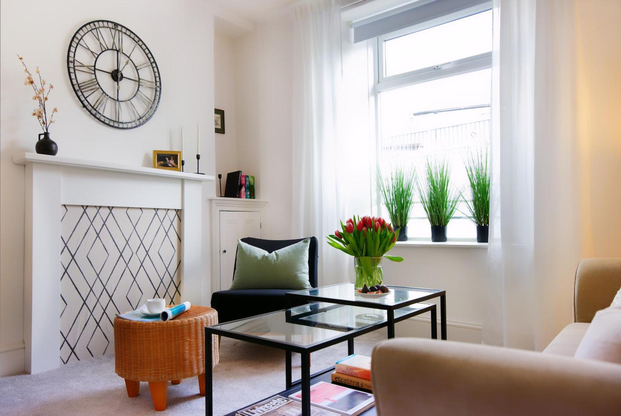 Stayright 3 Bed Home Near Hiking Trails & Parks Llwynypia Экстерьер фото