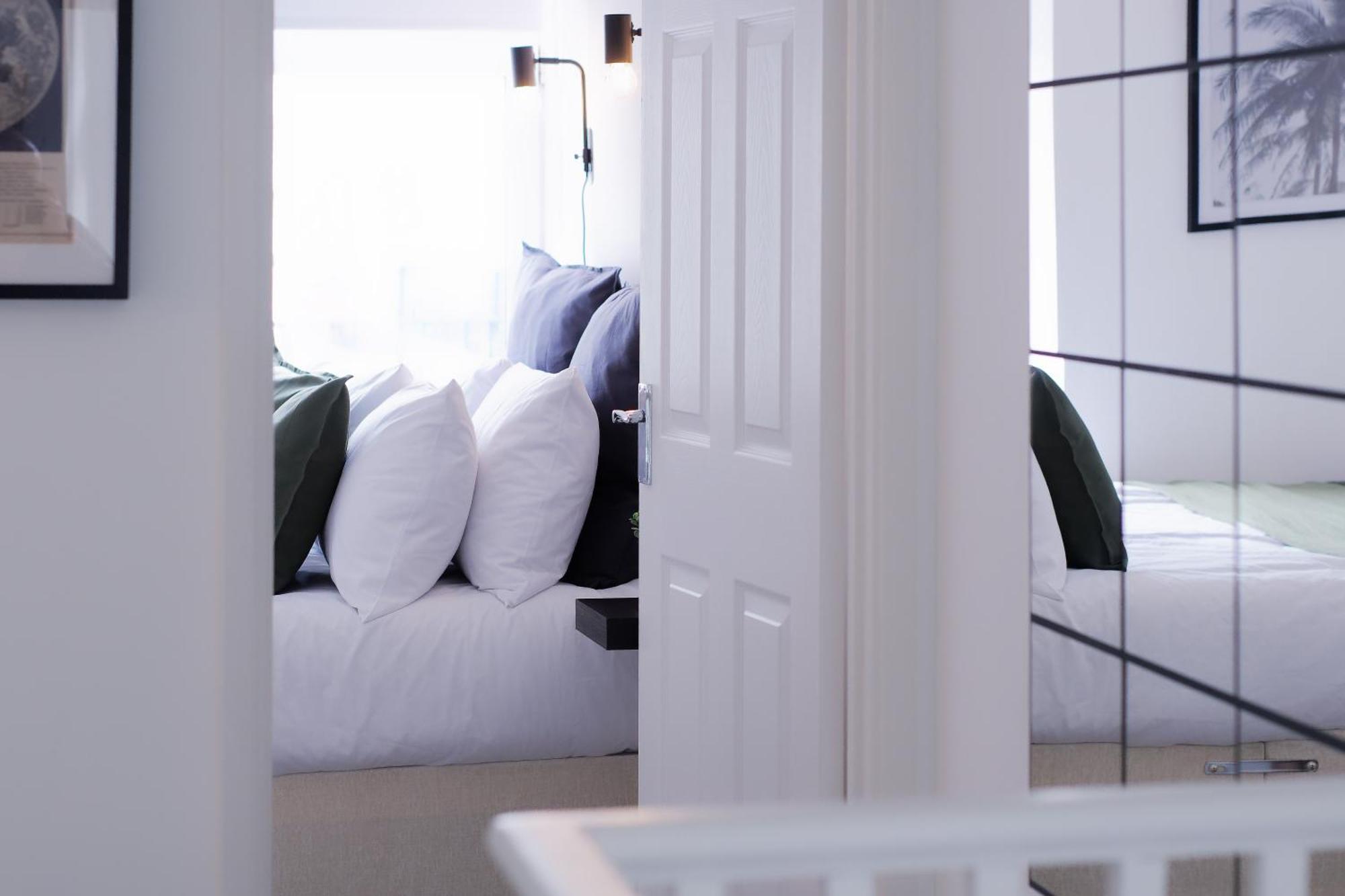 Stayright 3 Bed Home Near Hiking Trails & Parks Llwynypia Экстерьер фото